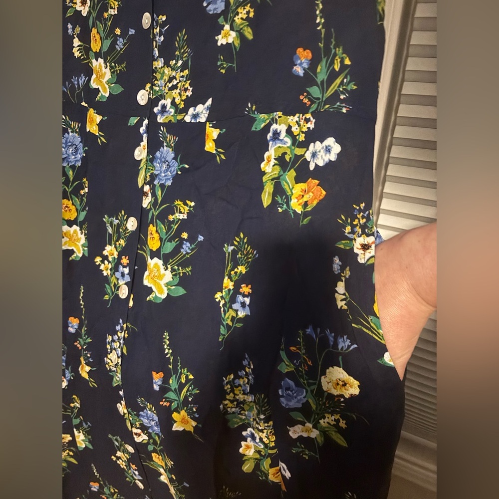 🎒BTS SALE📚 La Cera Navy Floral Button Front Midi Dress Pockets, 100% Rayon, XL - Picture 4 of 9